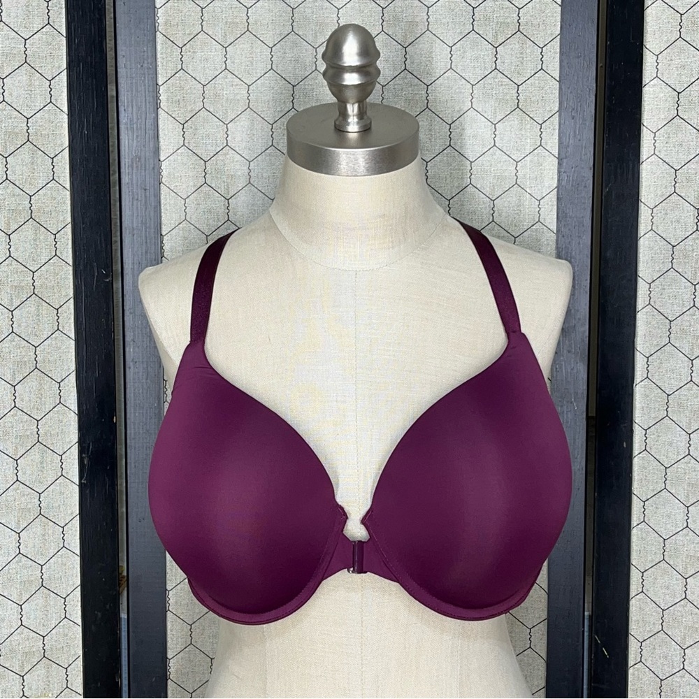 Victoria’s Secret Perfect Shape Front Closure Bra